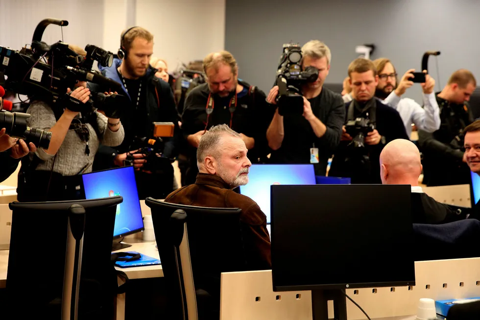 Eks-polititopp og korrupsjonstiltalte Eirik Jensen (i midten) fikk fritt spillerom fra sine ledere (som spaner i kriminelle miljøer). Foto: Vidar Ruud/NTB Scanpix