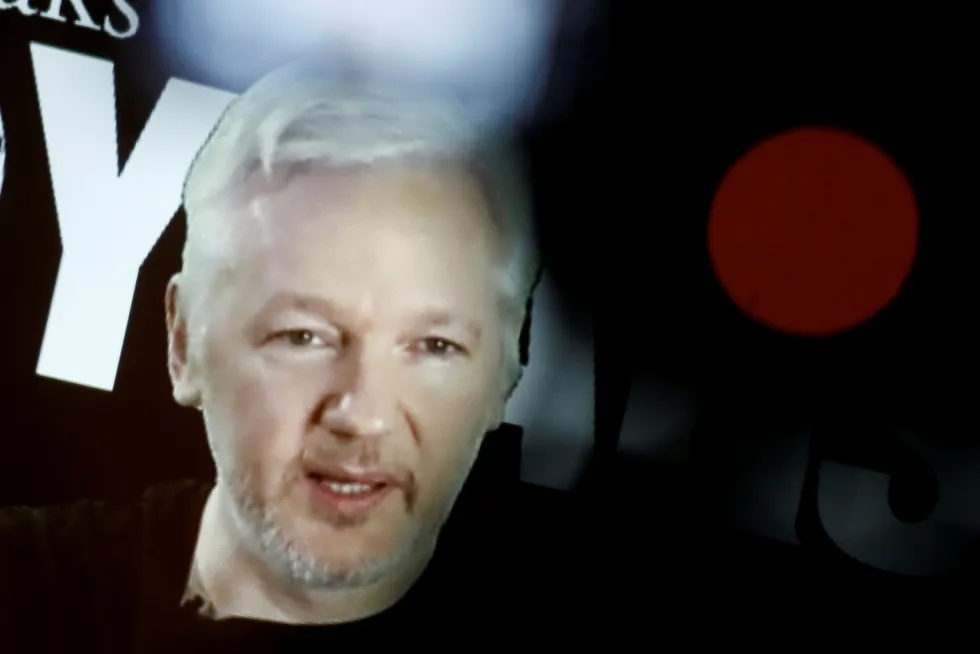 Julian Assange hevder at Clinton-epostene ikke kom fra en regjeringskilde. Foto: Axel Schmidt