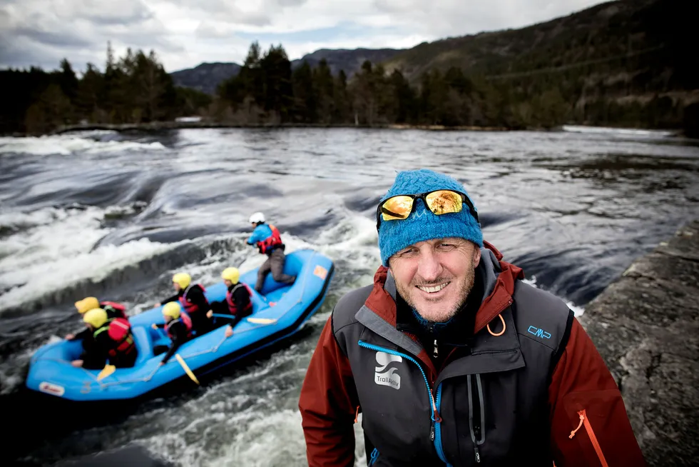 Tim Davis i Trollaktiv på Evje er en av pionerene innen opplevelsesturisme i Norge, men nå har han fått et skudd for baugen.