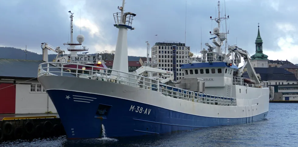 Tidligere «Stormfuglen», nå «Storm 1» ved Bradbenken i Bergen. Ifølge Marine Traffic ligger båten nå på svai utenfor Nuadhibou i Mauritania.