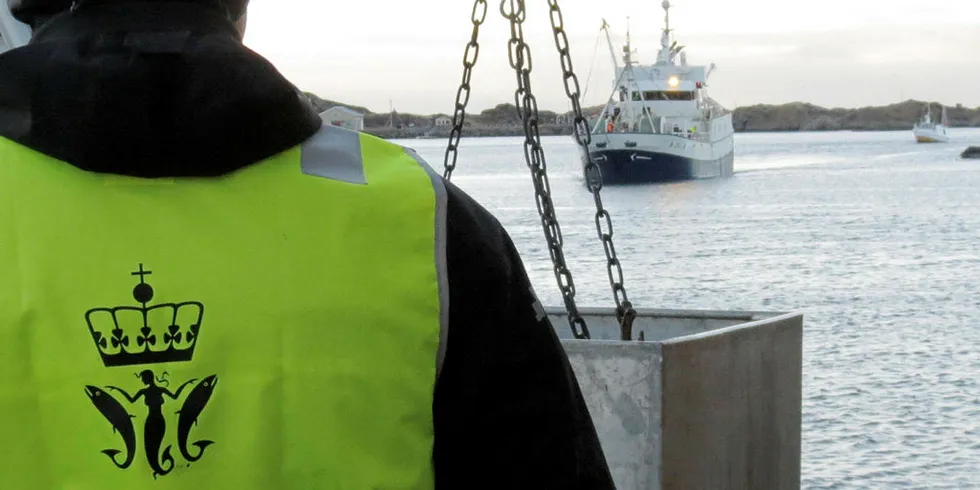 SIER NEI: Snøkrabbenæringa ønsker inspektører fra Fiskeridirektoratet velkommen om bord for inspeksjon, som alternativ til full periodisk fangststopp.