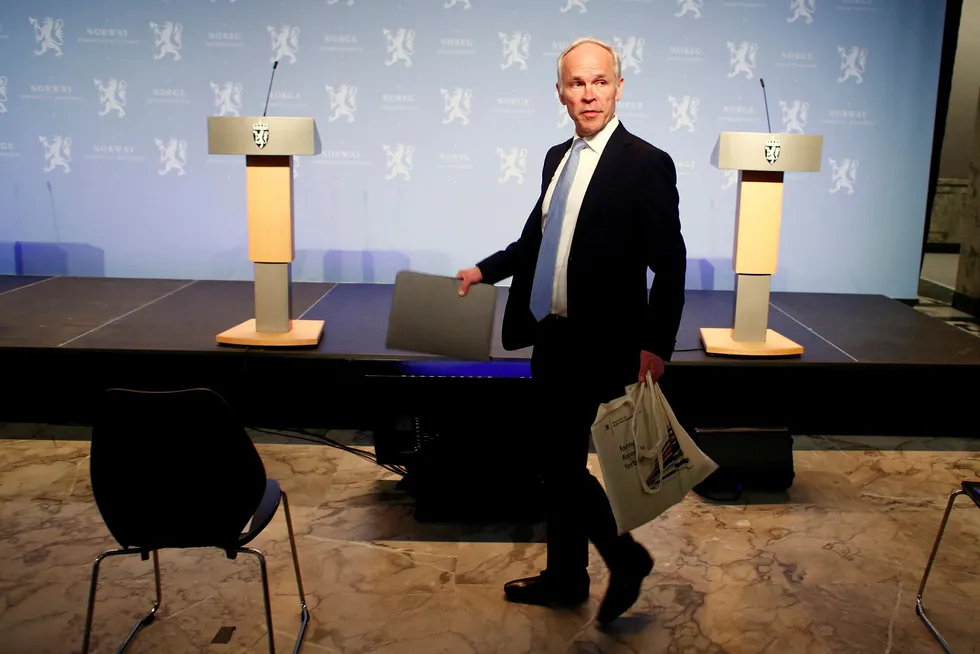 På en pressekonferanse 17. mars lanserte finansminister Jan Tore Sanner (H) kompensasjonsordningen og en tilhørende søknadsportal for norske bedrifter.