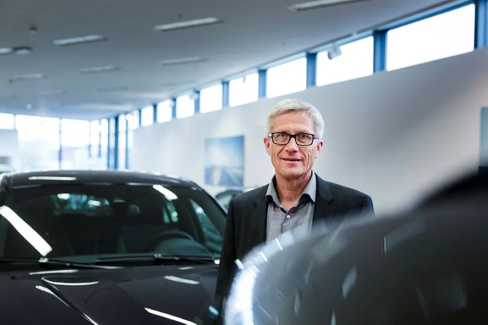 Erik Andresen i Bilimportørenes Landsforening er fornøyd med regjeringsplattformens syn på bilavgifter.