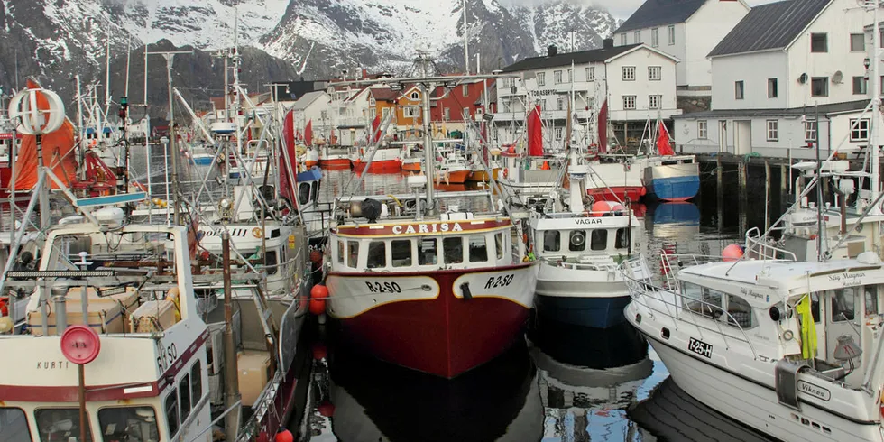 FORBUD: Båteiere som deltar i lukket fiske etter torsk, hyse og sei, eller i lukket kongekrabbefiske, bør ikke få delta i det åpne fisket.