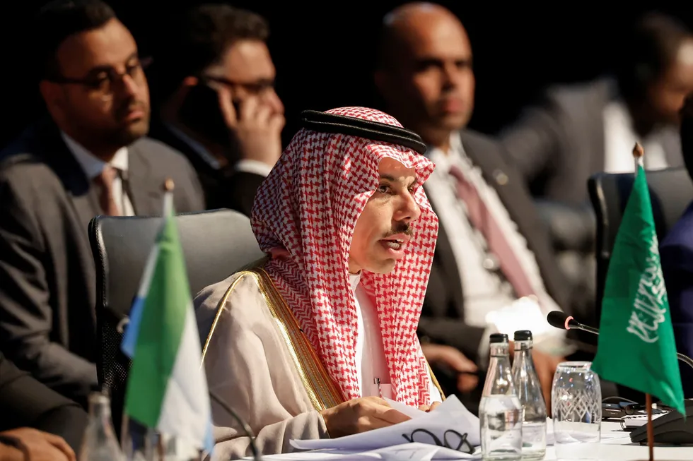 Invitert med i klubben. Saudi Arabias utenriksminister Faisal bin Farhan Al Saud under Brics-toppmøtet i Johannesburg forrige uke.