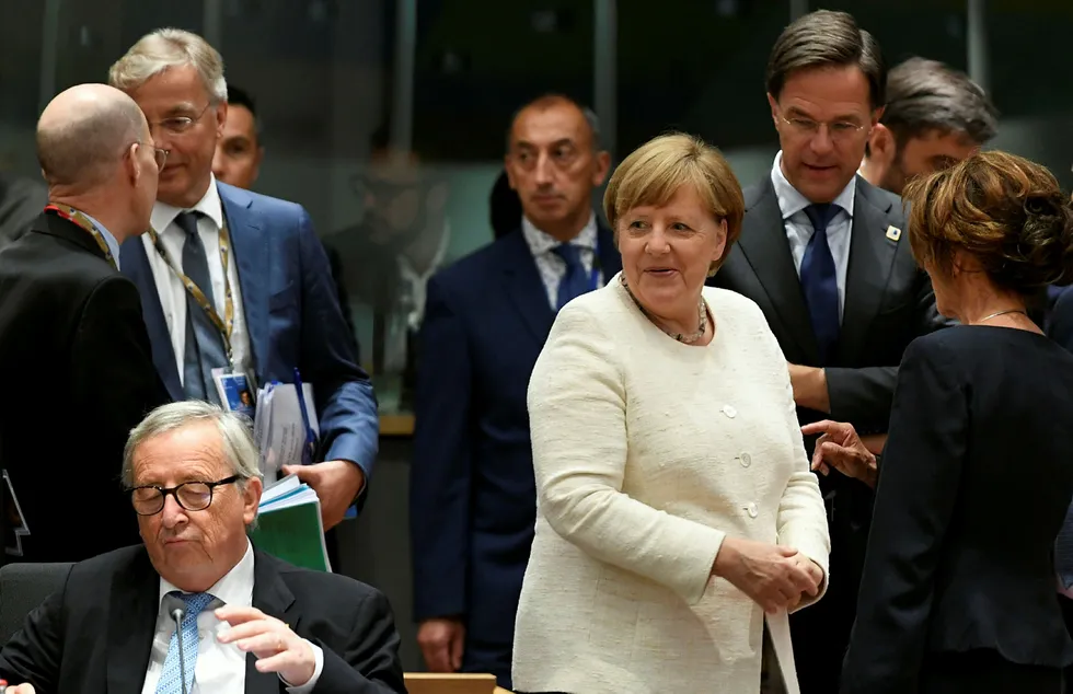 Presidenten i Europakommisjonen, Jean-Claude Juncker, og Angela Merkel var blant lederne som deltok på EU-toppmøtet i Brussel torsdag – og som ikke fikk enighet om klimanøytralitet innen 2050.