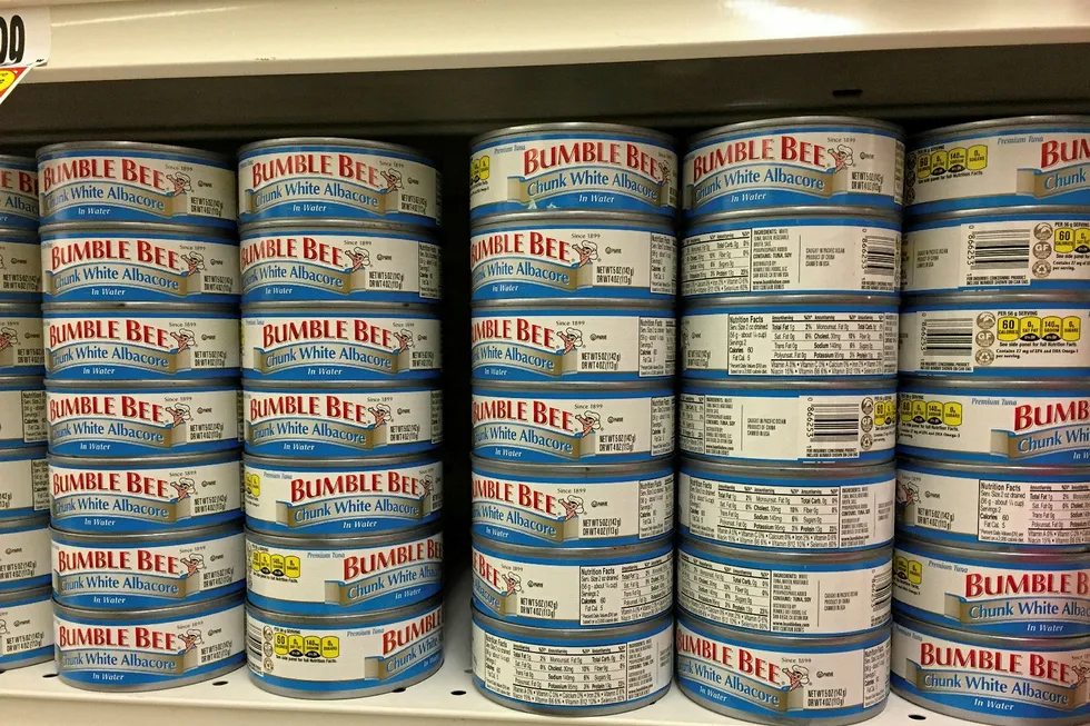 Canned Bumble Bee tuna at US retailer.