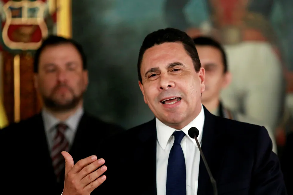 Venezuelas utenriksminister Samuel Moncada sier landet ikke lar seg påvirke av USA. Foto: Marco Bello/Reuters/NTB scanpix