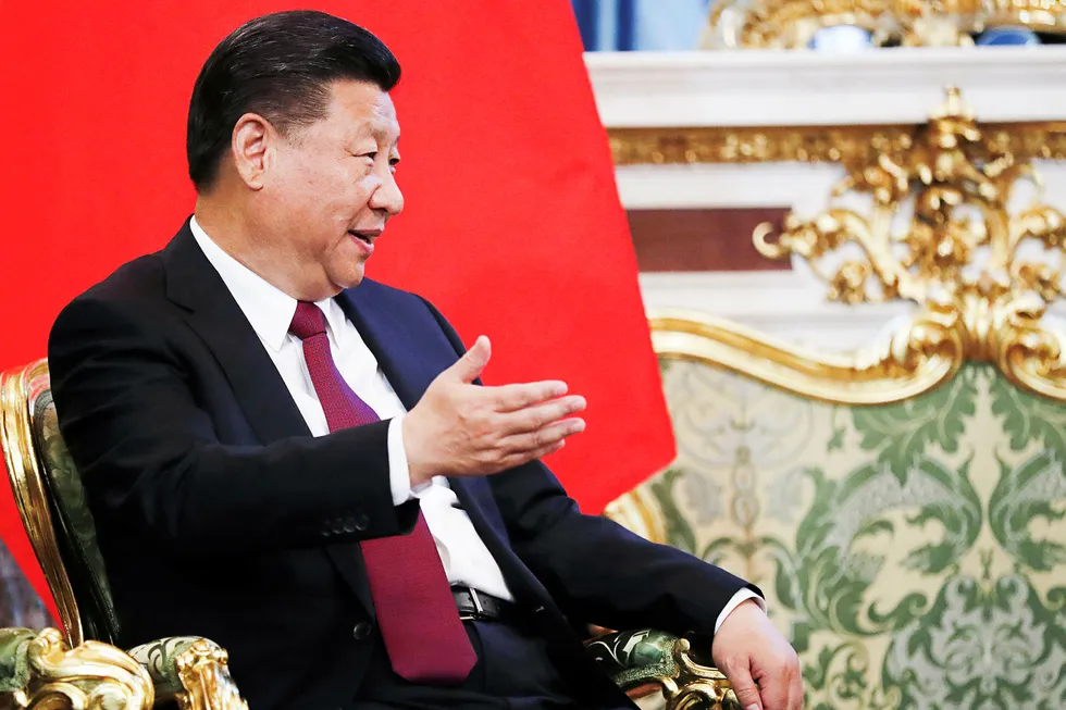 Kinas president Xi Jinping besøkte Moskva i juli. Snart får han Russlands president Vladimir Putin på besøk til BRIKS-toppmøtet. Foto: Sergei Ilnitsky/AP/NTB scanpix