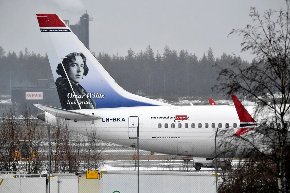 Norwegians Boeing 737 Max 8 Oscar Wilde på Arlanda utenfor Stockholm.