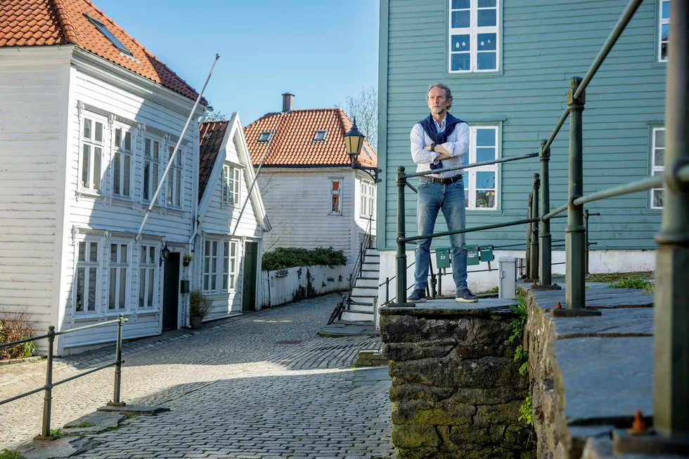 Harald Magnus Andreassen, sjeføkonom i Sparebank 1 Markets, tror koronakrisen kan bli det som tipper boligprisene på landsbasis.