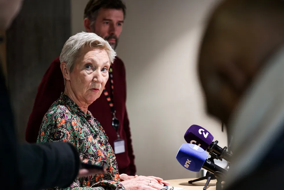 Under en pressekonferanse på Folkets hus fortalte LO-leder Peggy Hessen Følsvik om det hun mener er et grovt tillitsbrudd fra NHO.