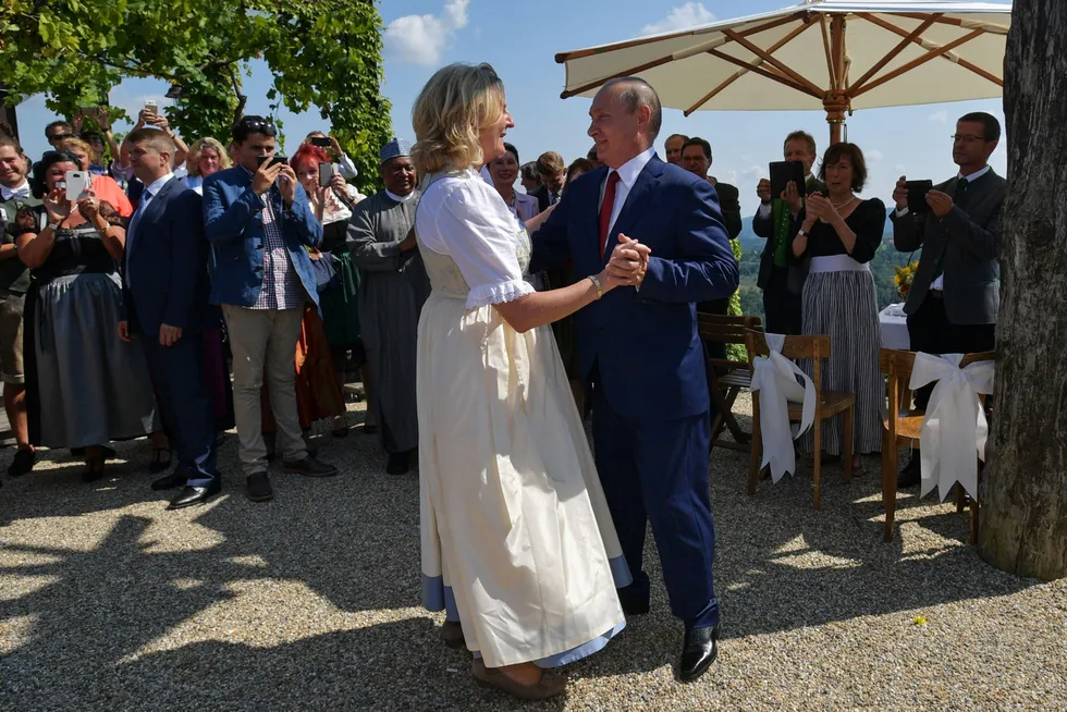 Passionate dance: Austrian Foreign Minister Karin Kneissl and Russian President Vladimir Putin dance during her wedding on 18 August 2018 in Gamlitz, Styria in Austria