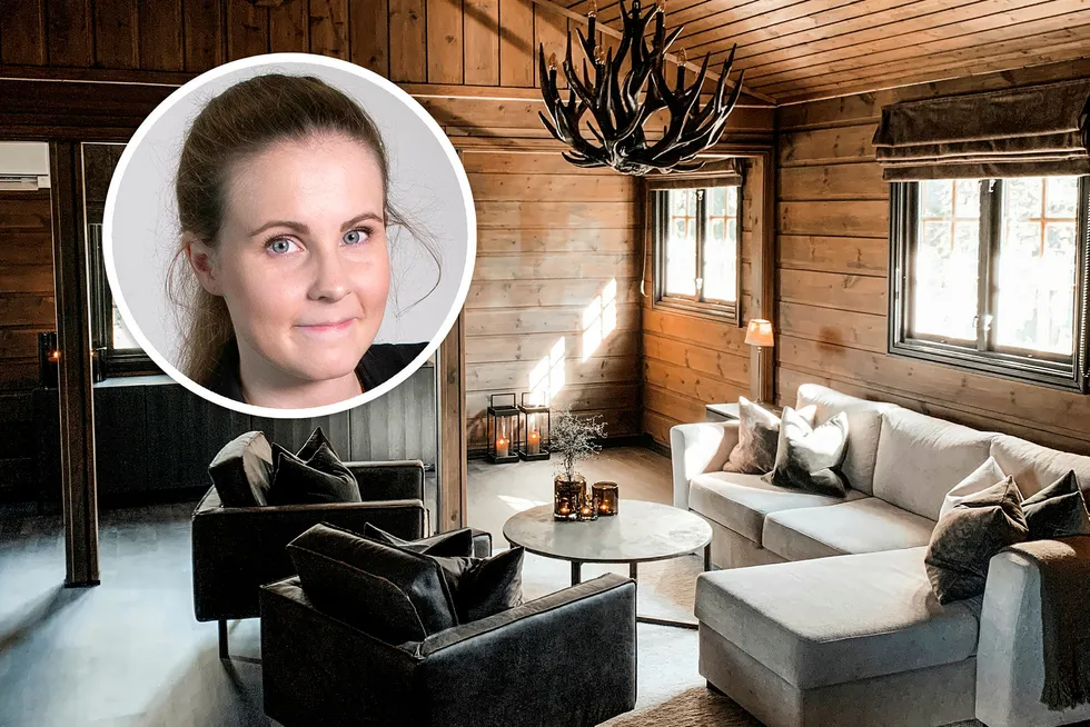 Karoline Wahl-Westreng (29) og samboeren har kjøpt hytte for første gang. Rekordmange har gjort som samboerparet og kjøpt hytte i år. Spesielt i sommermånedene har det vært stor pågang i hyttemarkedet viser fersk statistikk fra Eiendom Norge.