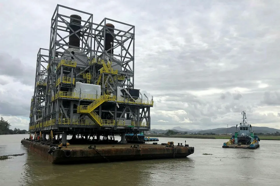 P71 topsides: before the mishap off Brazil