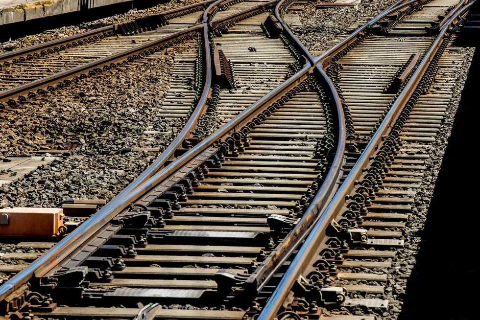 Avtroppende regjering vil fredag 24. september prøve å få jernbanepakke IV behandlet i EØS-komiteen, skriver innleggsforfatter.