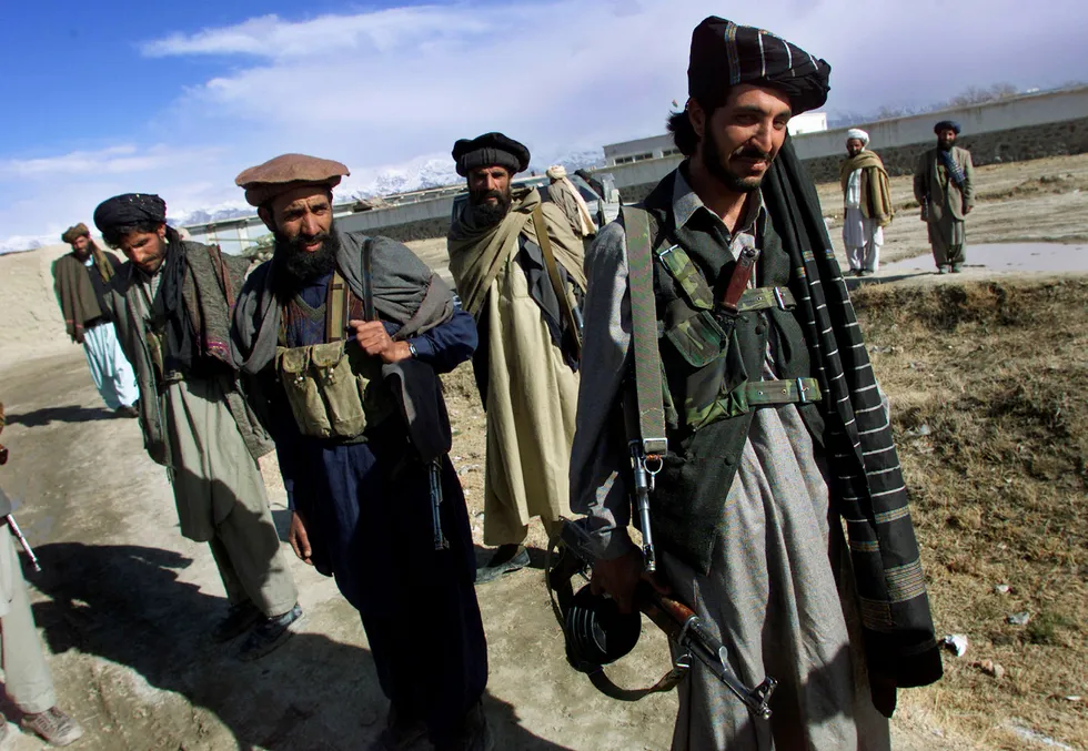 Afghanske Taliban-krigere trekkes nå inn i forsvarsdebatten mellom pensjonert flaggkommandør Jacob Børresen og tidligere forsvarssjef Sverre Diesen.