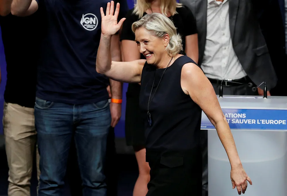 Marine Le Pen i fin form under en partitilstelning i helgen.