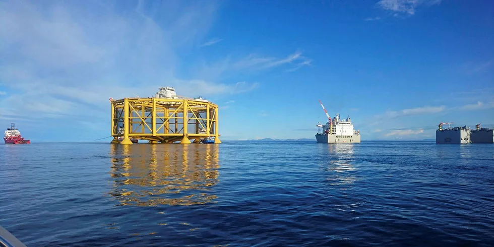 Havmerden til SalMar "Ocean Farm 1" da den tidligere i høst ankom lokaliteten Håbranden utenfor Frøya i Sør-Trøndelag.