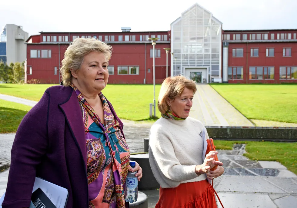 Statsminister Erna Solberg (H) besøkte UiT Norges arktiske universitet i september. Onsdag er det klart at universitetet har blitt utsatt for et alvorlig datainnbrudd.