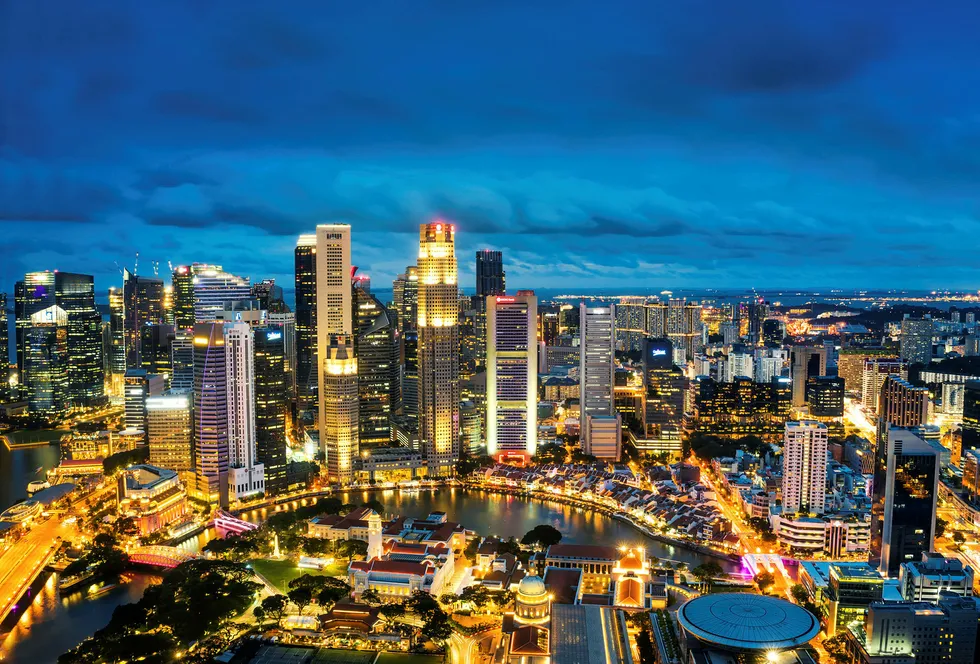 Singapore ble for snart to år siden utpekt som én av to asiatiske storbyer der Oljefondet øyner eiendomsinvesteringer. Nestleder Trond Grande mener det er viktig å ta det med ro, og bygge lokale nettverk. Foto: Istock/Getty Images