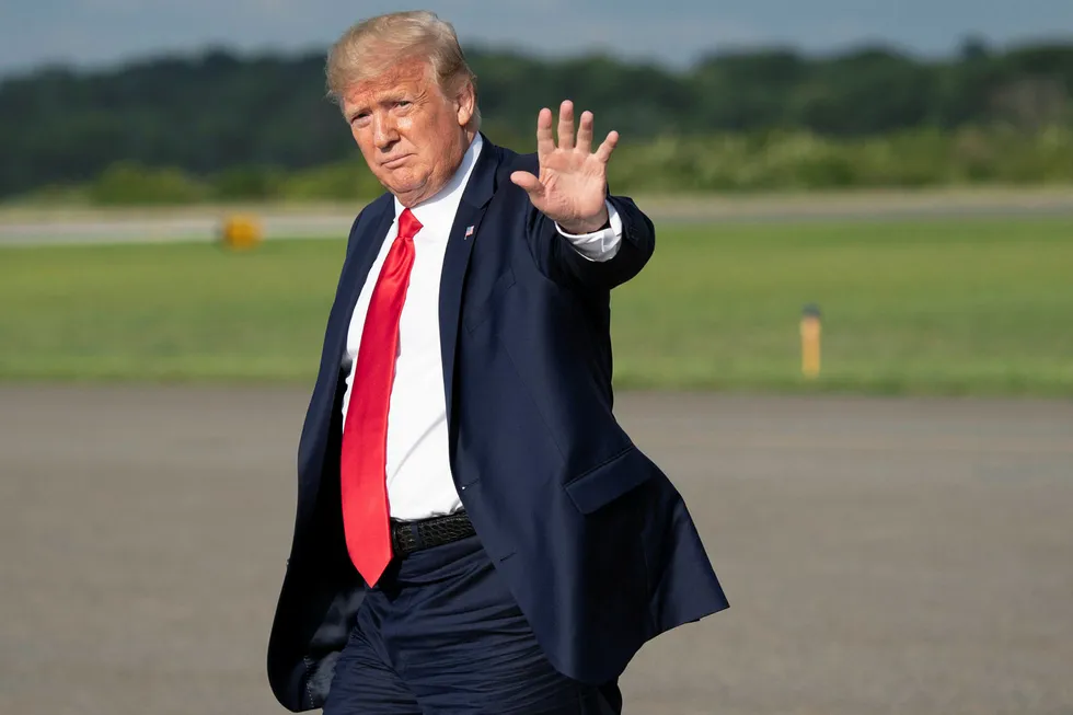 President Donald Trump, her avbildet 9. august 2019 på vei til et tidagers opphold på sitt feriested i Bedminster, New Jersey, var en bekjent av den avdøde finansmannen.