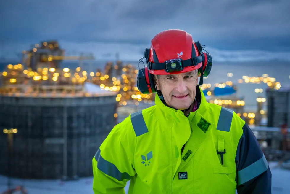 Statsminister Jonas Gahr Støre besøkte Equinors anlegg på Melkøya utenfor Hammerfest i januar i år.