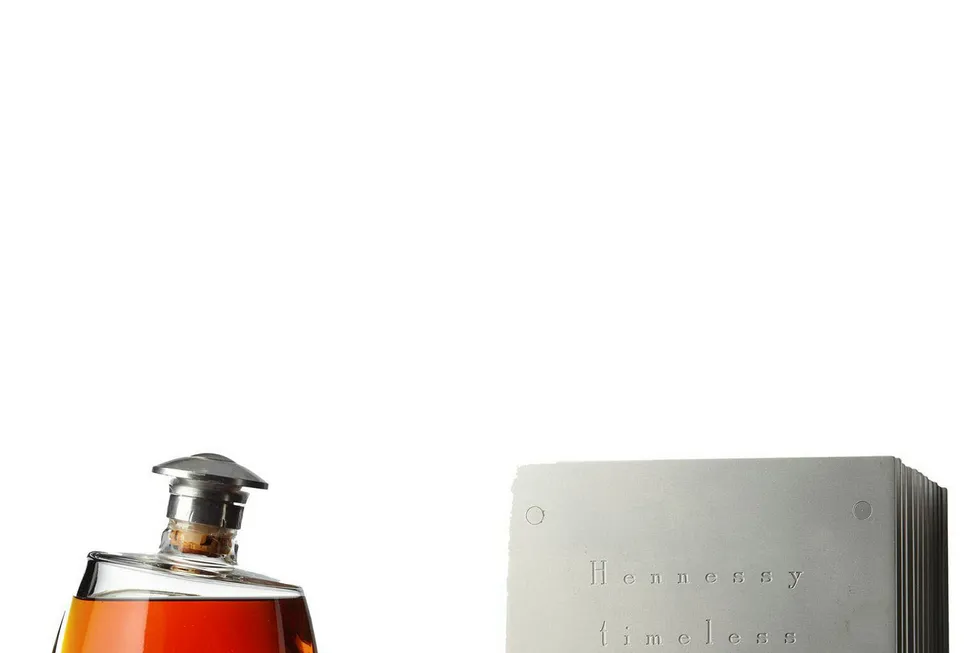 Denne flasken Hennessy Timeless er fortsatt til salgs. Pris: 50.000 kroner. Foto: Trond Andersen/Blomqvist