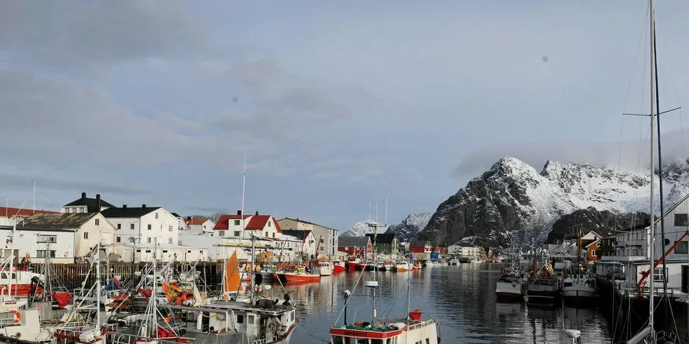 Henningsvær: Sjømat Norge mener det er positivt at det tas en pause i diskusjonen om petroleumsvirksomhet rundt Lofoten, Vesterålen og Senja. Arkivfoto: Kjersti Kvile