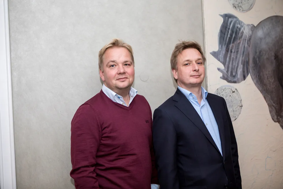 Daglig leder Finn Erik Arctander (th), her sammen med sin bror og markedssjef i selskapet, Bjørn Arctander. Foto: Fredrik Kveen
