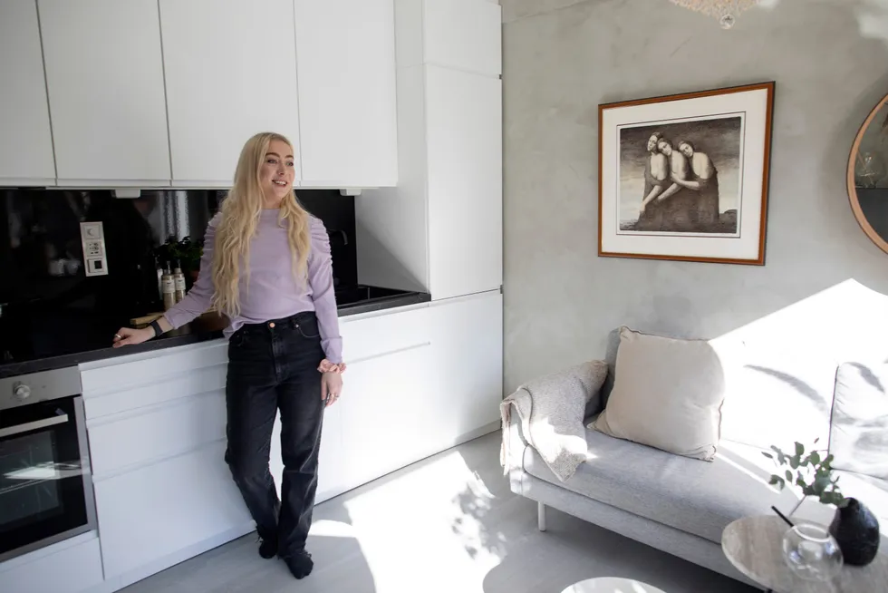 Benedicte Bakker har akkurat solgt sin førstegangsleilighet på 20 kvadratmeter sentralt i Oslo for 2.987.000 kroner inkludert fellesgjeld. Hun kjøpte leiligheten i 2019 for 2,3 millioner kroner.
