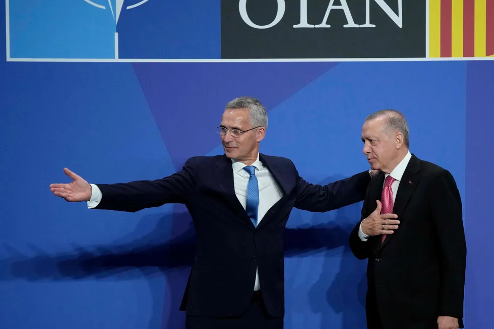 Generalsekretær Jens Stoltenberg loset president Recep Tayyip Erdogan inn på rett spor på toppmøtet i Madrid i forrige uke.