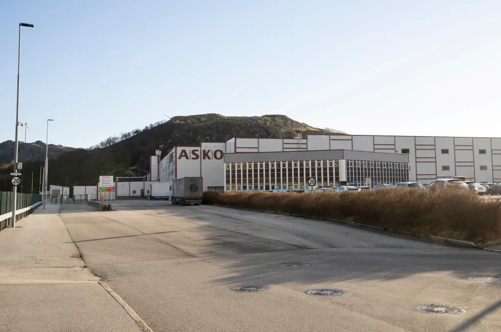 Asko Rogaland kuttet bonusene til sjåfører som oversteg grensene for sykdom og fravær. Nå er ordningen skrotet.