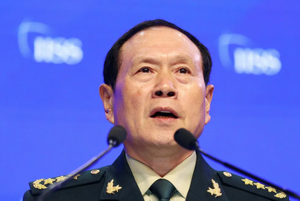 Kinas forsvarsminister Wei Fenghe er søndag i Singapore på en internasjonal sikkerhetskonferanse.