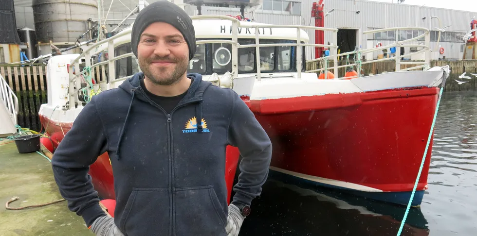 Fisker Øyvind Hesjevik fra Porsanger i Finnmark gjør det godt på TikTok med sine videosnutter fra fiskerienes verden