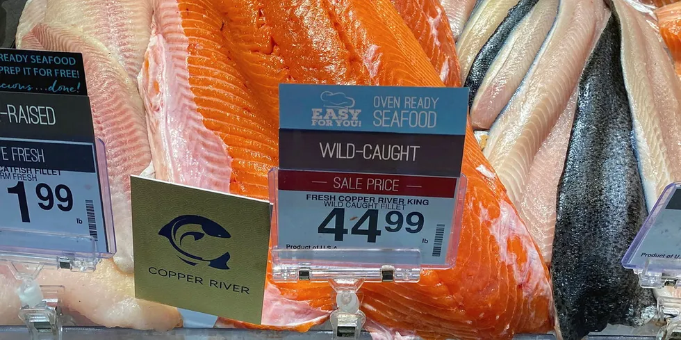 DYRT: Copper River laks hos QFC, 15. mai 2020.