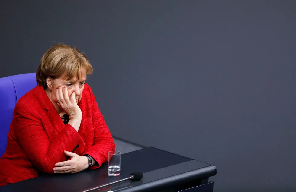 Før påske skal medlemmene i SPD, Tysklands sosialdemokratiske parti, si ja eller nei til å gå inn i en ny storkoalisjon med forbundskansler Angela Merkels kristeligdemokrater. Det kan bli mye mer spennende enn partiledelsen ønsker. Foto: Odd Andersen/AFP/NTB Scanpix