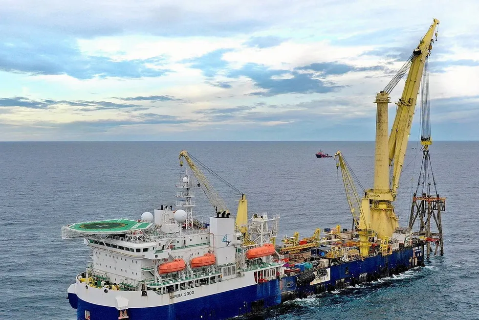 Major role: the Sapura 3000 vessel lifting a jacket in Thailand as part of the rigs-to-reef project