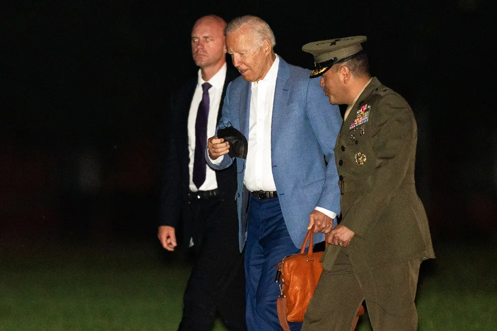President Joe Biden kom tirsdag tilbake til Washington, D.C. etter å ha tilbrakt den siste tiden på feriestedet Camp David.