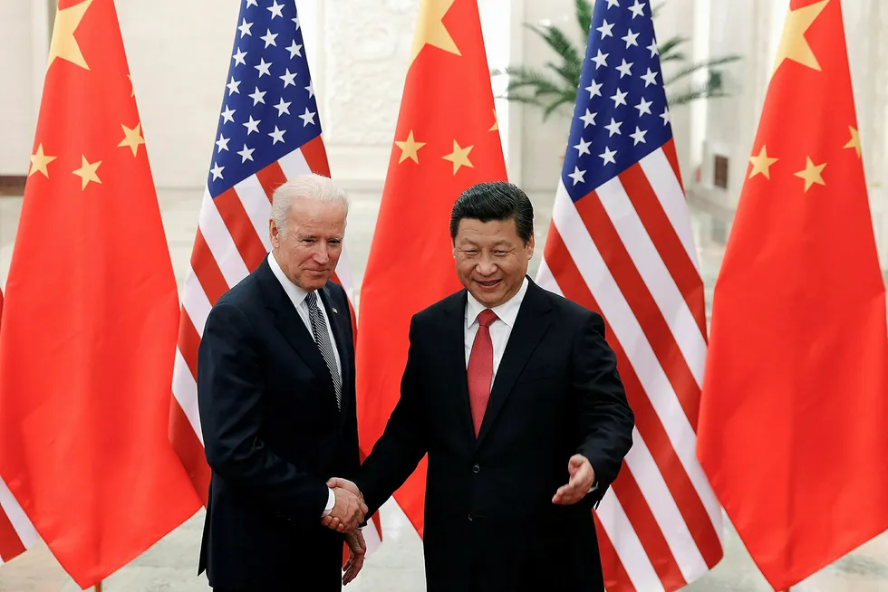 Kinas president Xi Jinping tok vel imot den gang visepresident Joe Biden i 2013 i Beijing.