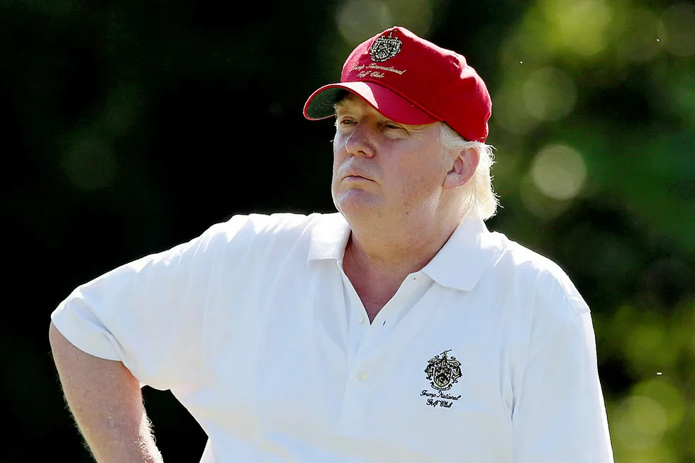 USAs president Donald Trump har fortsatt å spille golf etter at han ble president. Her er han på golfbanen sin i Skottland i 2011. Foto: Patrick Semansky/AP/NTB Scanpix
