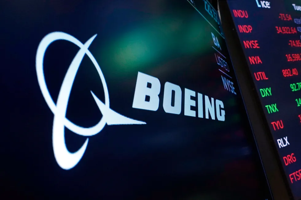 Boeing er i hardt vær etter en farlig hendelse med et 737 Max-fly i januar og en svært kritisk rapport fra USAs luftfartstilsyn.