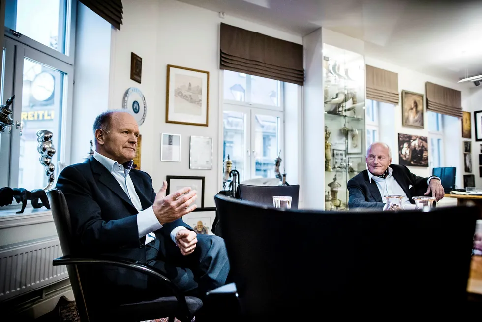Styreleder Christian Ringnes (til høyre) og administrerende direktør Anders Nissen har sett verdien av hotelleiendomsselskapet Pandox rase med 30 milliarder kroner på under en måned.