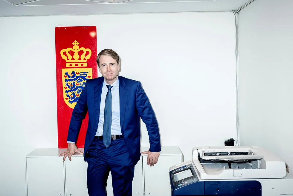 Den nyutnevnte danske ambassadøren til Norge, Jarl Frijs-Madsen, mener det ikke finnes diplomatiske kontroverser mellom de to landene. Foto: Fartein Rudjord