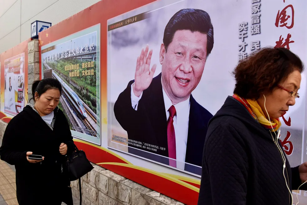 Det spekuleres om Kinas president Xi Jinping kan tenkes å fortsette som leder selv etter sin neste femårsperiode. Da vil han i så fall bryte med partiets uskrevne og nærmest hellige aldersgrense. Foto: Greg Baker/AFP/NTB Scanpix