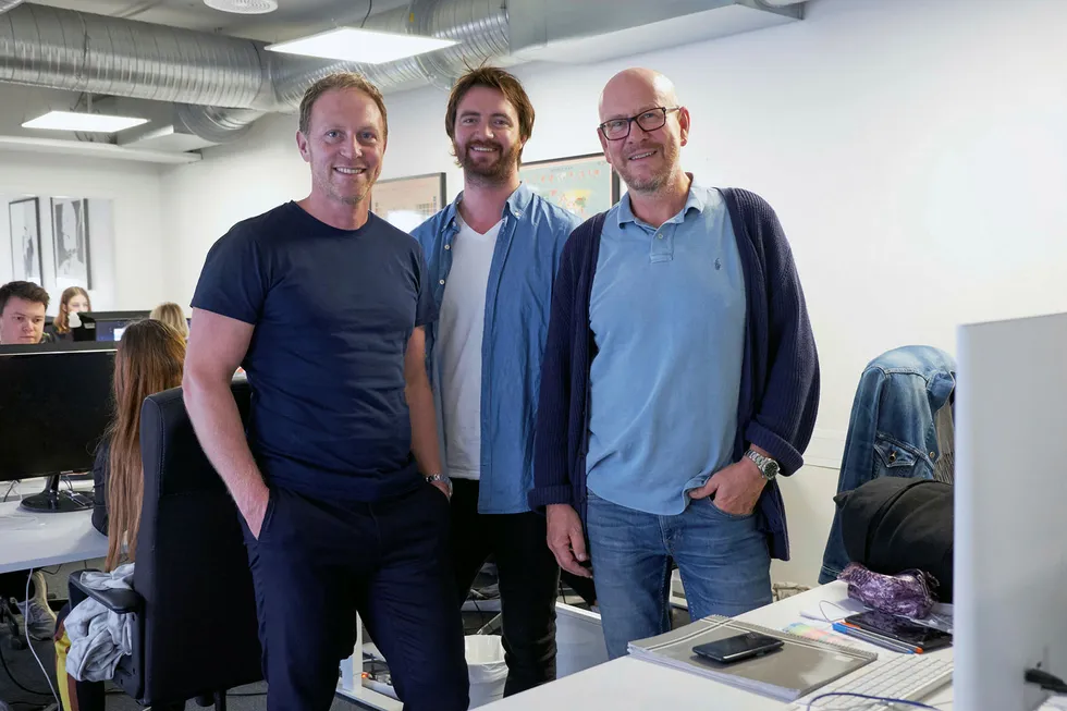 Kjetil Try (til høyre) og Martin Bentzen (til venstre) i GroupM samarbeider om et nytt mediebyrå, som skal ledes av Gunnar Stensaker (midten).