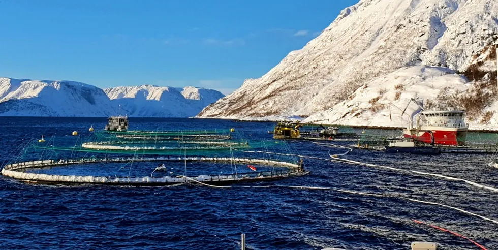 Bilde av lokaliteten Davatluft hvor det gikk flere snøras mandag formiddag.