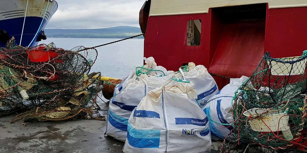 «Arctic Swan» er en av båtene som deltar i Fishing for Litter.