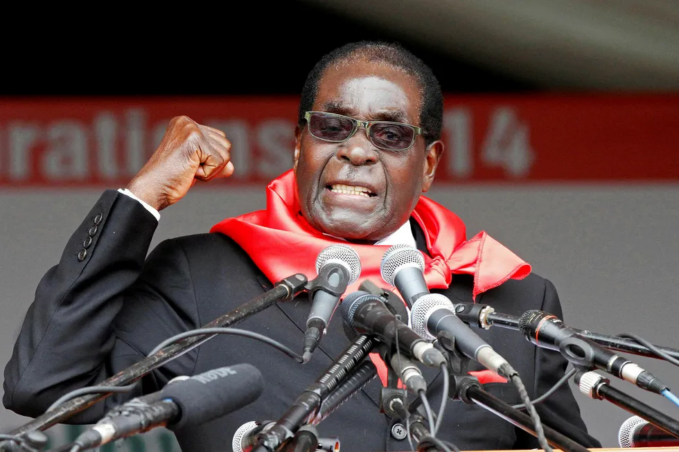 Zimbabwes tidligere president, nå avdøde Robert Mugabe var i konstant konflikt med vestlige land. Ettermælet blir ikke godt. Her fra markeringen av hans 90-årsdag 23. februar 2014.