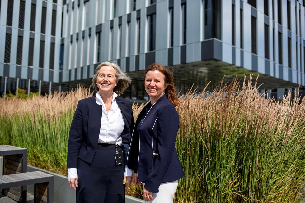Valborg Lundegaard (til venstre) og Astrid Onsum tar over som sjefer for de nye, utskilte selskapene som springer ut fra oljeserviceselskapet Aker Solutions.